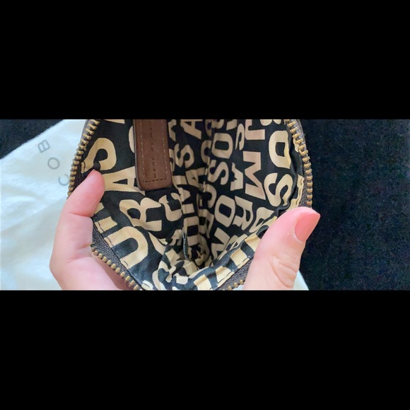 Marc by Marc Jacobs Wristlet - Picture 2 of 5